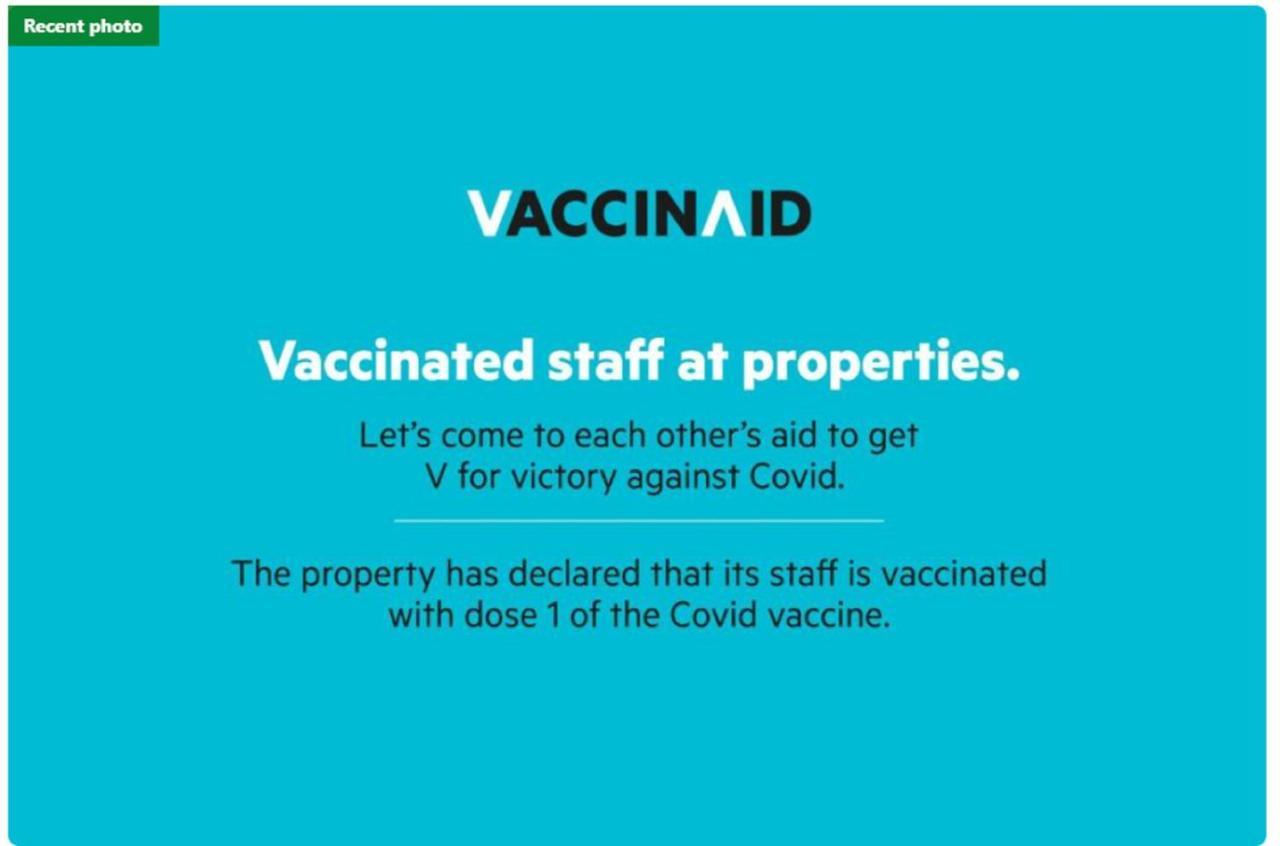 Vaccinated Staff - Oyo 3523 Gong Corner Homestay Kuta  Exterior photo