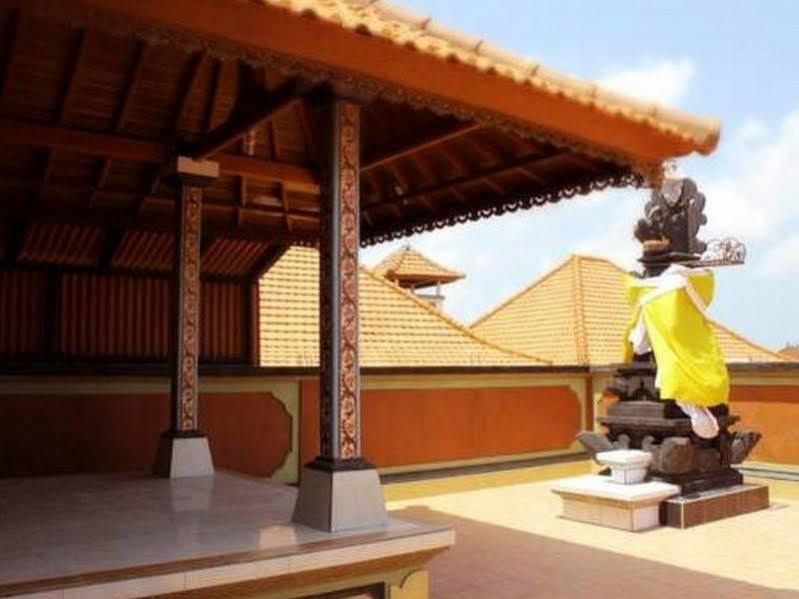 Vaccinated Staff - Oyo 3523 Gong Corner Homestay Kuta  Exterior photo